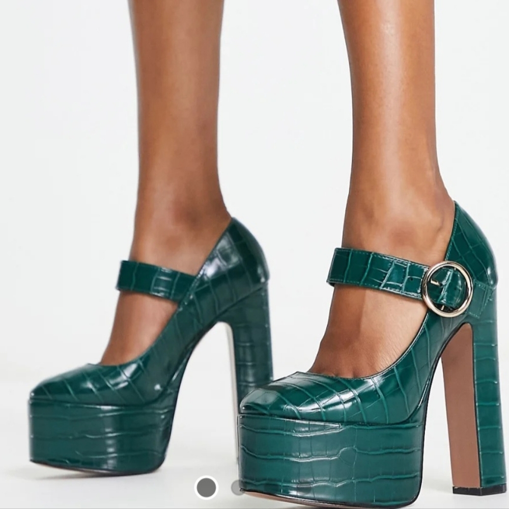Mary Jane platform heel
